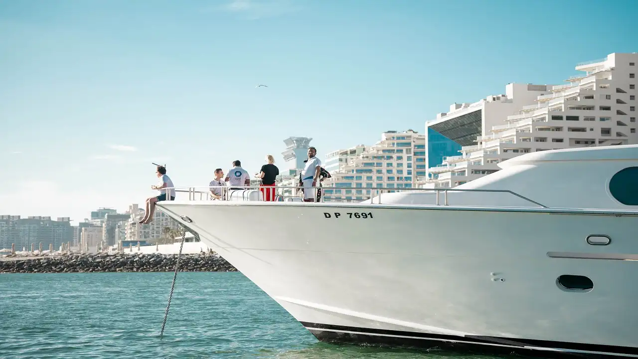 yacht sharing tours in dubai marina harbour